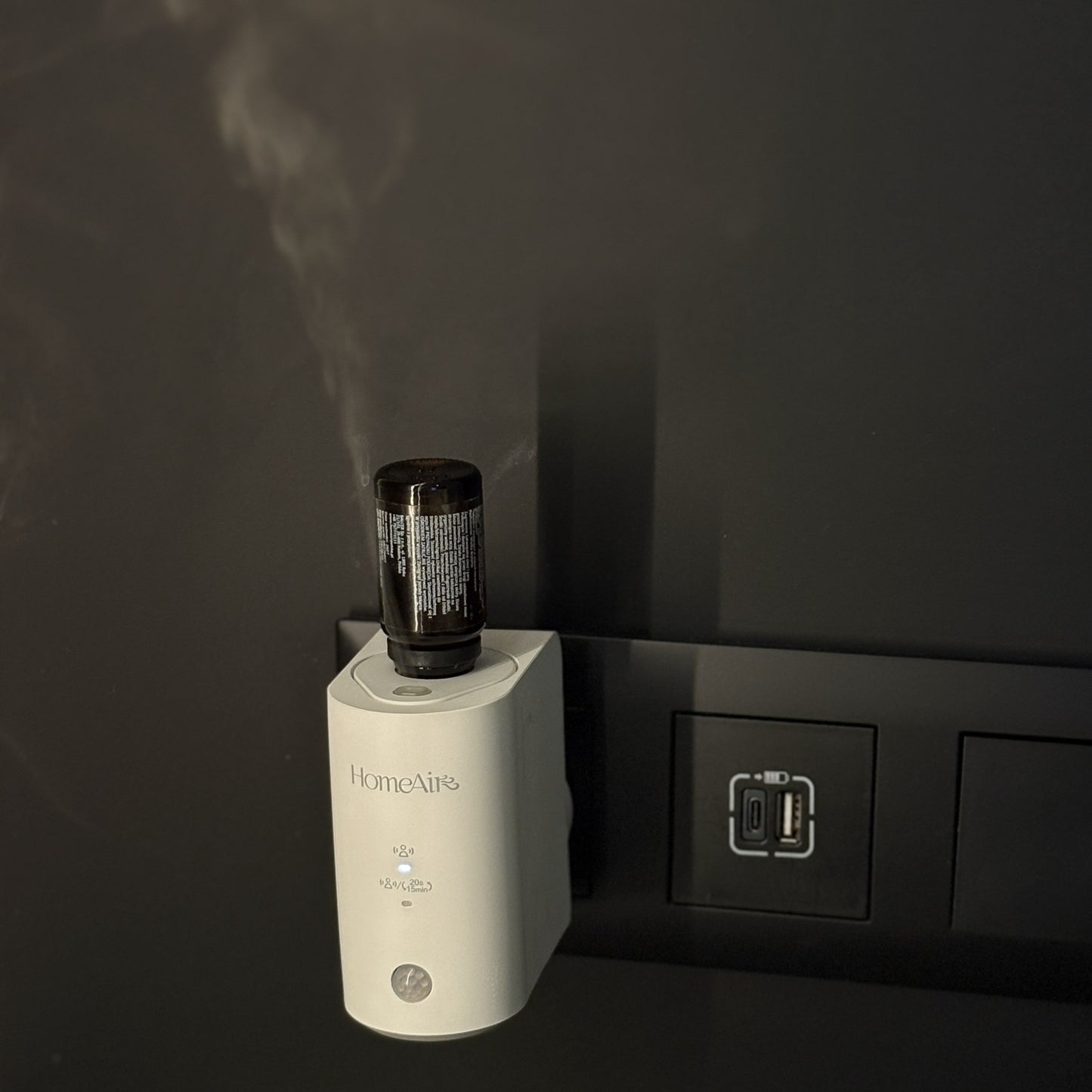 WALLIE | aroma difuzér | do zásuvky